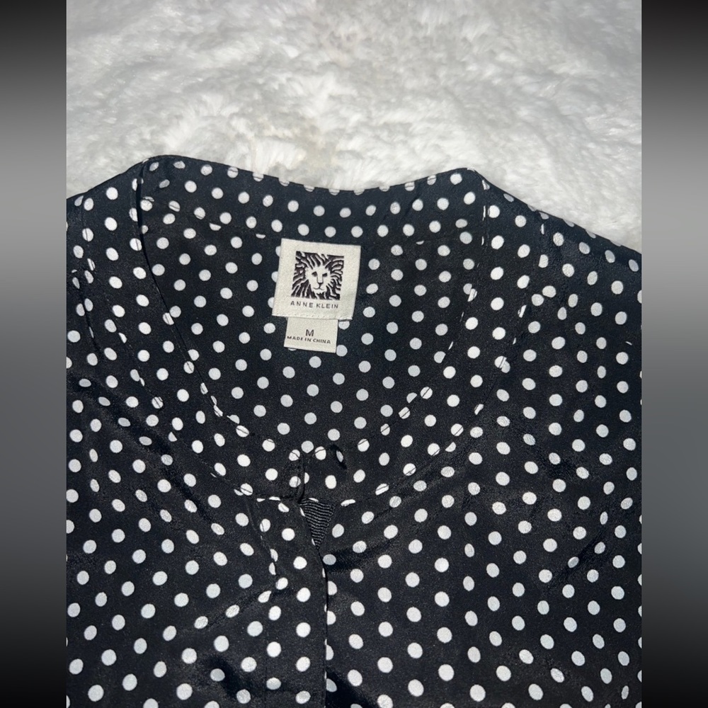 Anne Klein size medium - Picture 2 of 3
